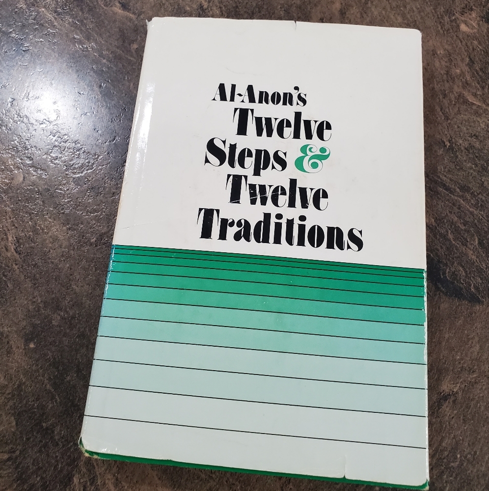 Al-Anon's Twelve Steps & Twelve Traditions Book